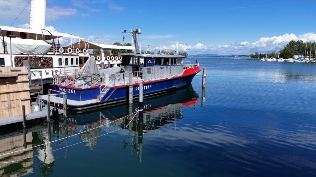 Rund hundert Personen werden derzeit im Bodensee vermisst