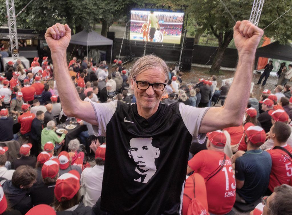 Fußball unter Dach und Fach