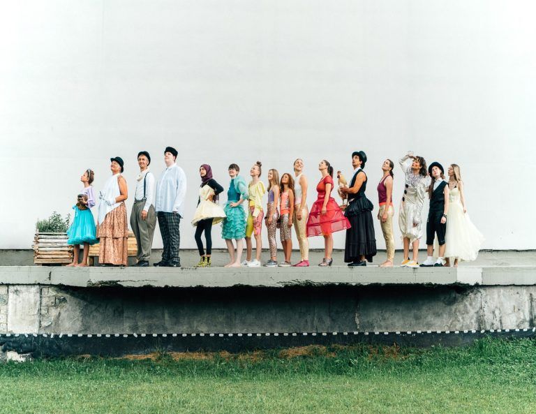 Tanztheaterprojekt „Grenzgänge und der Rhein. Ein performativer Spaziergang zwischen hüben und drüben“