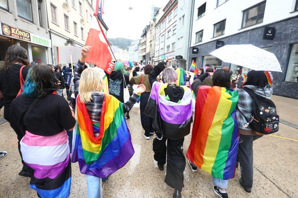 Hauptstadt unter dem Regenbogen: Beratungsstelle &#8220;Courage&#8221; kommt nach Bregenz