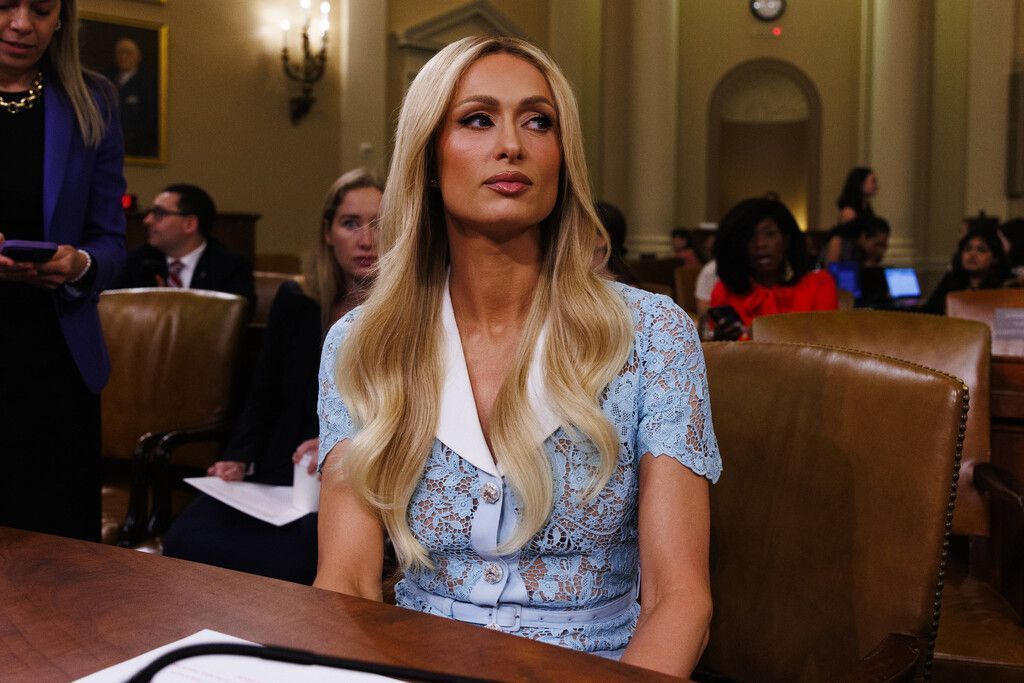 Paris Hilton berichtet über Brutalität und Missbrauchserfahrung im Internat