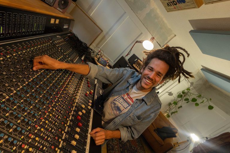 Chaca Records mit Jojo Strickner