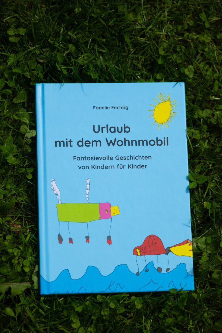 Vera Fechtigs Zwillinge haben ein Buch von Kindern für Kinder gestaltet, um sich finanziell an einer Reise zu beteiligen, die sie sich wünschen