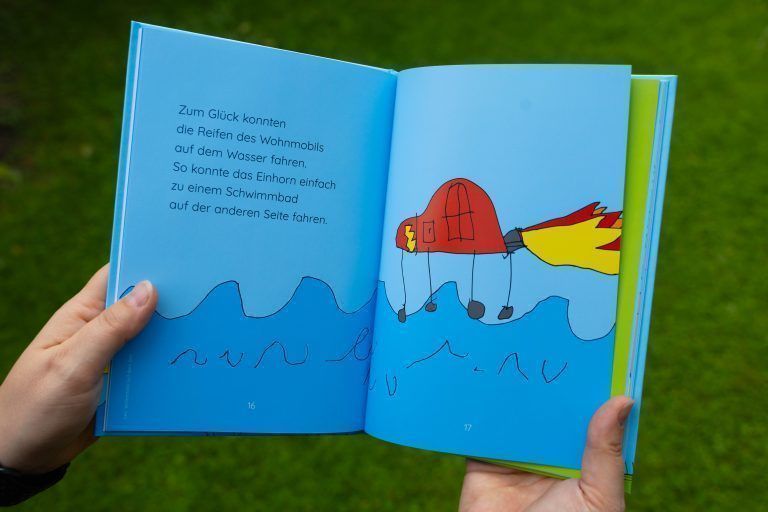 Vera Fechtigs Zwillinge haben ein Buch von Kindern für Kinder gestaltet, um sich finanziell an einer Reise zu beteiligen, die sie sich wünschen
