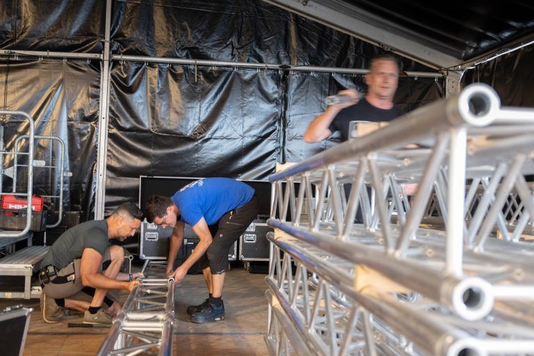 Festzelt beim Bruno-Pezzey-Stadion in Lauterach