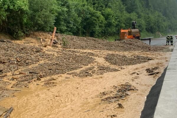 A9 nördlich von Graz nach Hangrutschungen neuerlich gesperrt