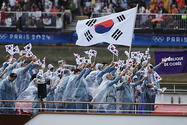 IOC-Chef entschuldigt sich für heikle Korea-Verwechslung