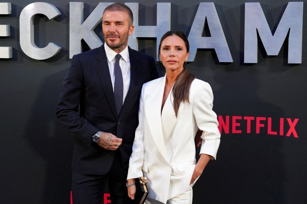 Victoria und David Beckham feiern Silberhochzeit in schrägen Partneroutfits