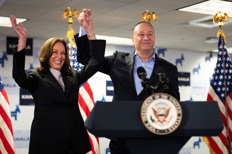 USA-ELECTION/HARRIS