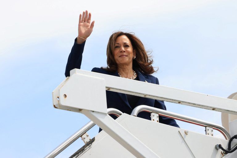 USA-ELECTION/HARRIS
