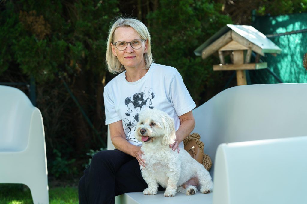 Herzliches Wiedersehen für Hund Lio und Familie Prentner nach dem Urlaub