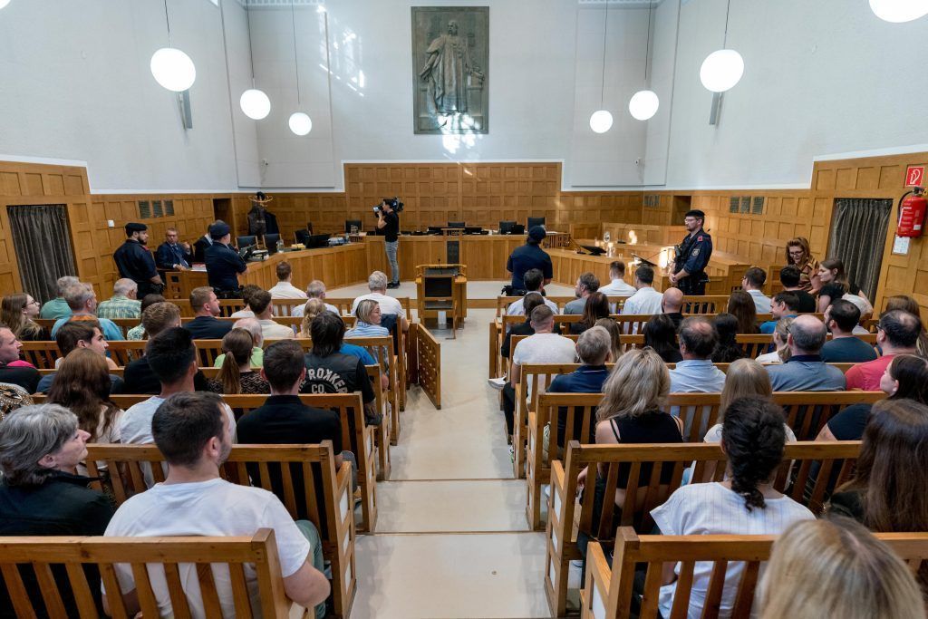Staatsanwalt im Schlussplädoyer: &#8220;Ein äußerst skrupelloser Gewalttäter&#8221;
