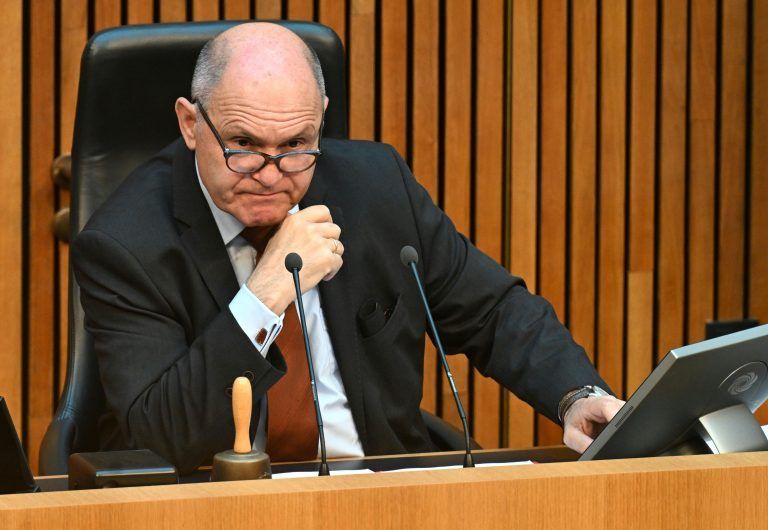 ABD0015_20240613 – WIEN – STERREICH: Nationalratsprsident Wolfgang Sobotka (VP) am Donnerstag, 13. Juni 2024, anl. einer Sitzung des Nationalrats im Parlament in Wien. – FOTO: APA/HELMUT FOHRINGER