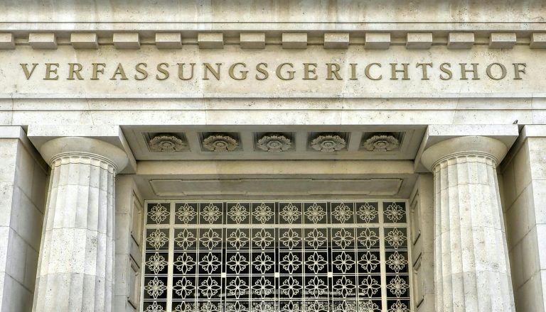 ABD0019_20210604 – WIEN –
STERREICH: ++ THEMENBILD ++ Au§enansicht des Verfassungsgerichtshofs (VfGH), aufgenommen am Freitag, 10. Juni 2016, in Wien. – FOTO: APA/HERBERT NEUBAUER