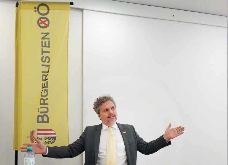 ABD0033_20210225 – LINZ –
STERREICH: Grnder und Obmann Martin Gollner im Rahmen einer Pressekonferenz der Brgerlisten O
(BLO
) ãDie Gelben” am Mittwoch, 25. Februar 2021, in Linz. – FOTO: APA/KERSTIN SCHELLER