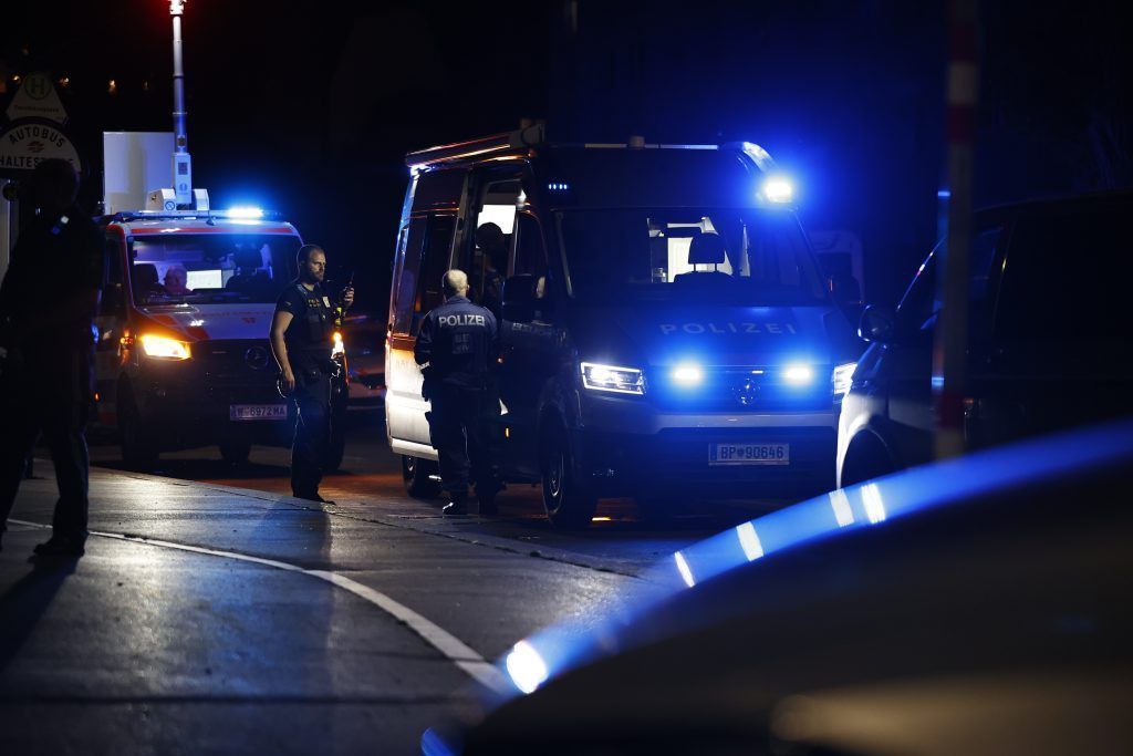 Auf Flucht vor Polizei: 24-Jähriger verunglückt tödlich