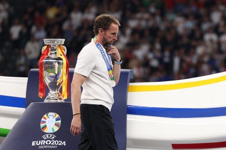 TOPSHOT-FBL-EURO-2024-MATCH51-ESP-ENG-PODIUM