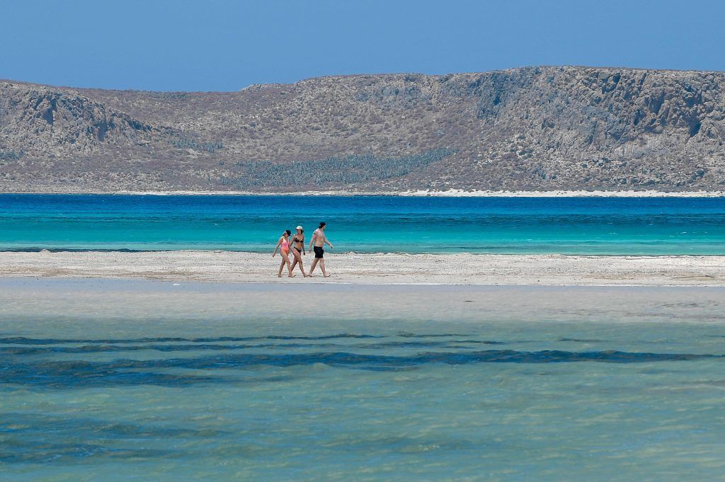 Touristen mussten im Wasser nach ihrem Gepäck suchen