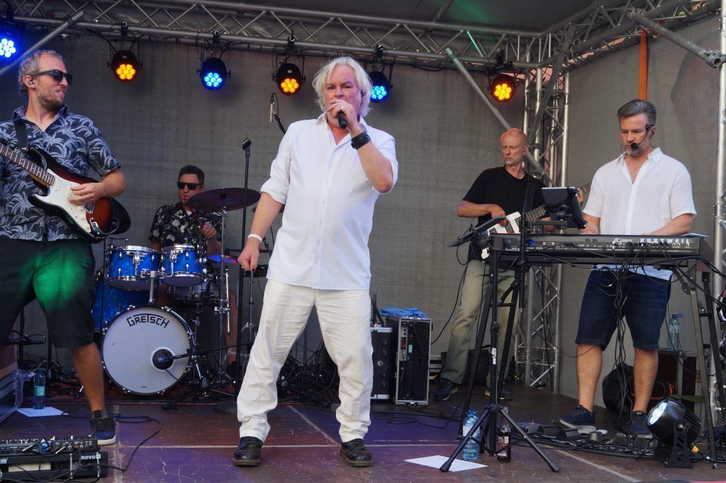Menschen: Pulsierende Altstadt-Arena Bludenz