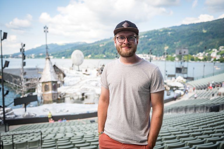 Mitwirkende der Bregenzer Festspiele. Linda Huter Company Managerin, Julia Schultheis Requisite der Freischütz, Nino Walser Projektleitung Licht