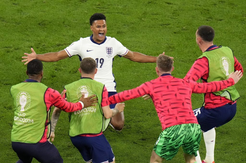„England schleicht sich in der 91. Minute ins Finale: Wir haben einen Rivalen.“