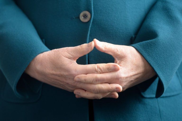 Wie Angela Merkel es schafft, unsichtbar und trotzdem präsent zu sein