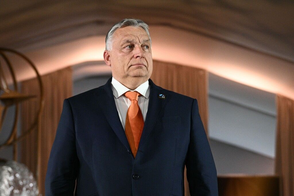 Viktor Orbán, Ungarns Polit-Satellit auf Kollisionskurs
