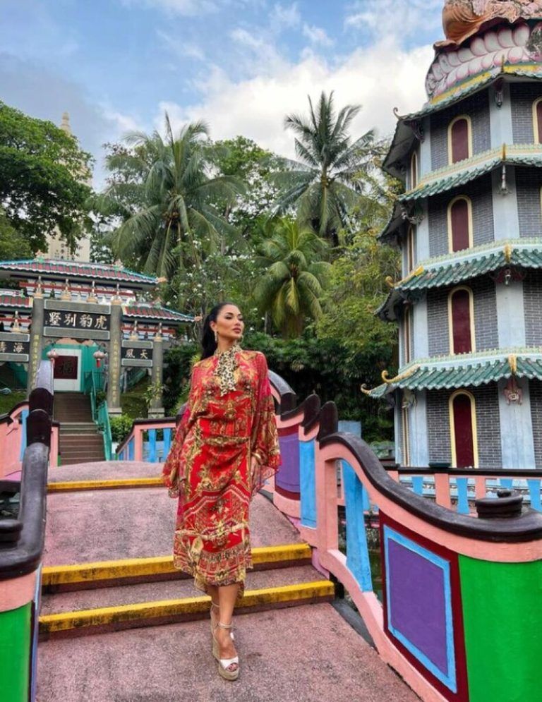 Nicole Scherzinger teilt wunderschöne Einblicke in ihre Reise nach Singapur.