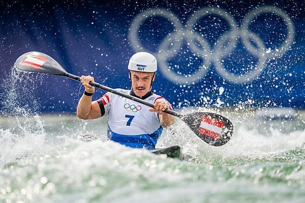 Kanute Oschmautz in einem engen Slalom-Finale Kajak-Zehnter