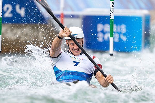 Kanute Oschmautz in einem engen Slalom-Finale Kajak-Zehnter
