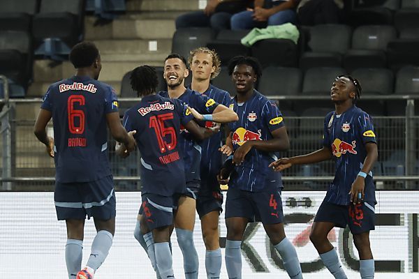 Salzburg startet bei Aufsteiger GAK mit 3:2 in die Saison