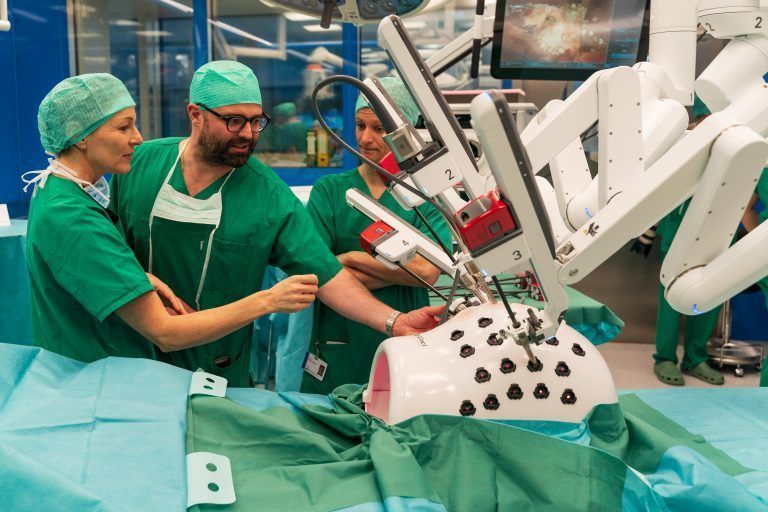 LKH Feldkirch Vorstellung des neuen ‚OP-Roboters‘ da Vinci