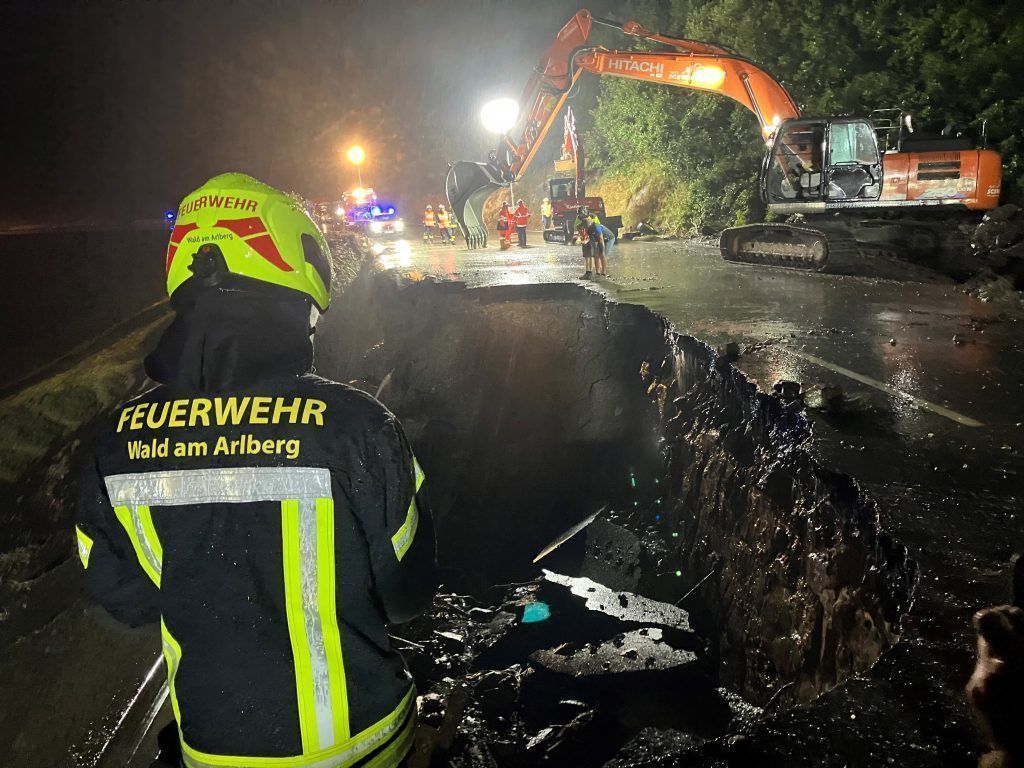 Arlberg-Pass vorerst nur nachts offen