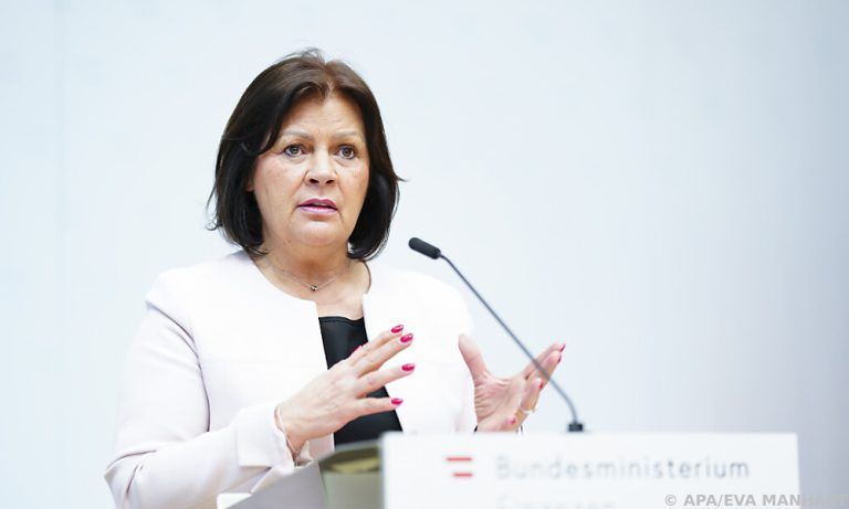 AK will „gesunde Vollzeit“ und große Bildungsreform