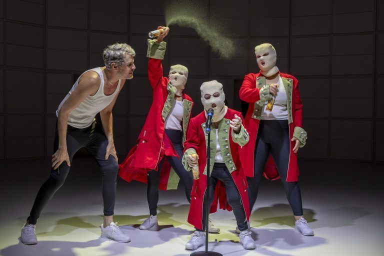 theater kosmos Fotoprobe Mondmilch trinken