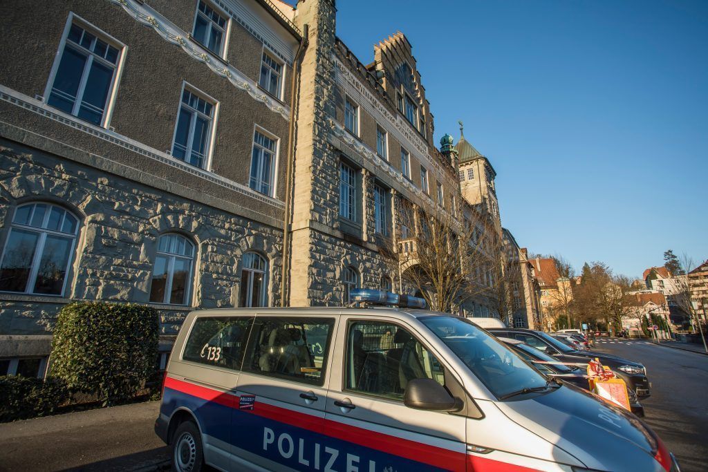 Jugendlicher Einbrecher auf Klagebank