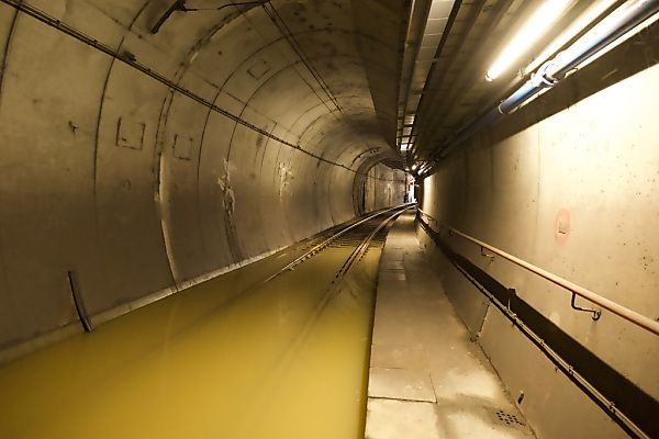Fast eine Million Liter Wasser aus Wiener U-Bahn abgepumpt