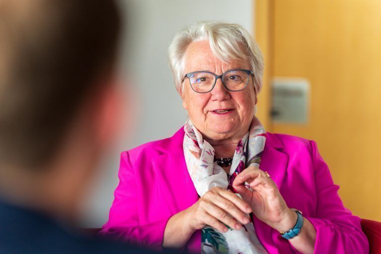 "Dieser Satz ist inhaltsfrei und anmaßend"