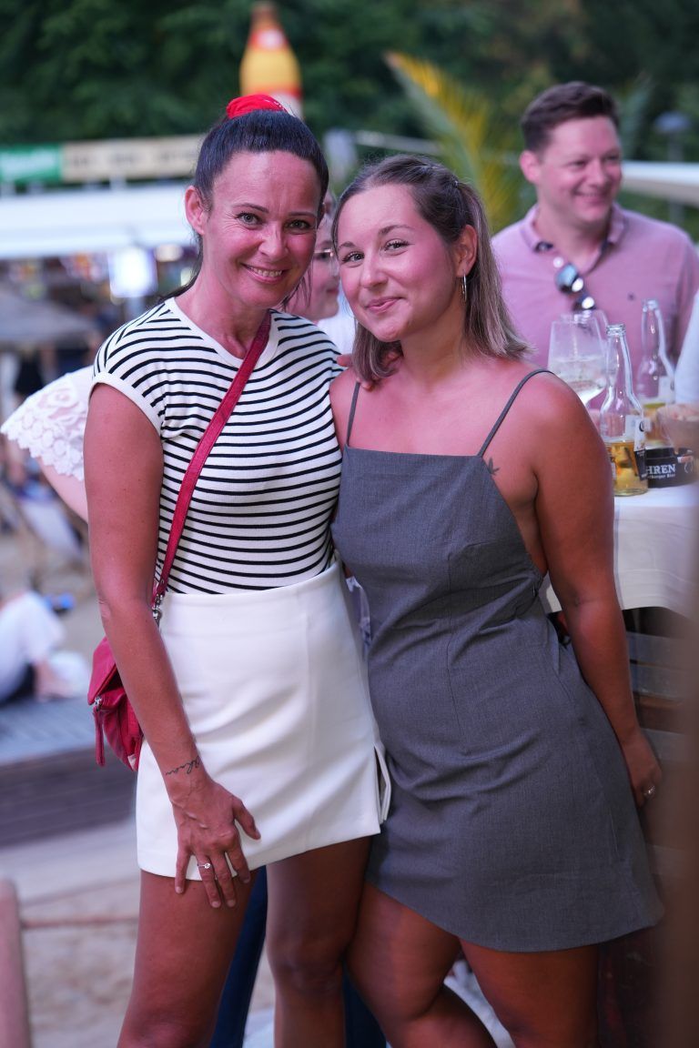Menschen, Beachbar, Partykracher