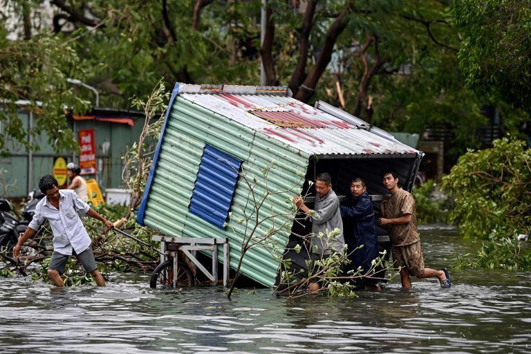 TOPSHOT-VIETNAM-CHINA-WEATHER-STORM-CLIMATE