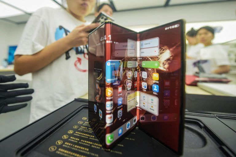 CHINA-ECONOMY-HUAWEI