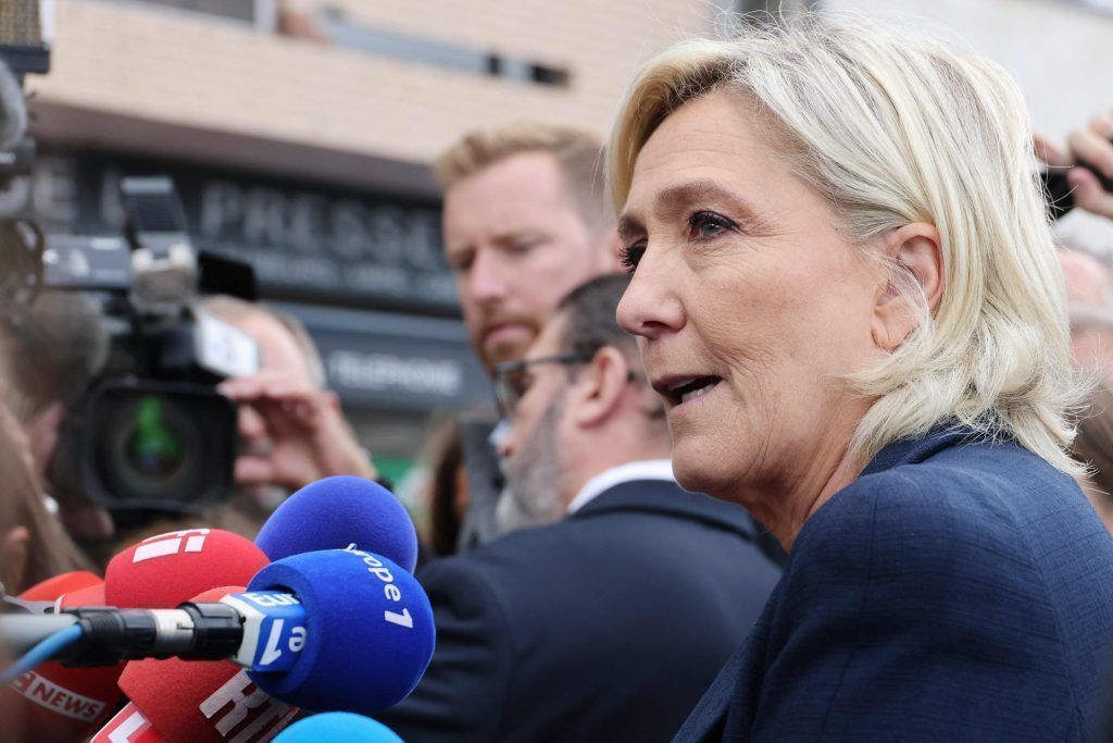 Marine Le Pen fordert Referendum in Frankreich