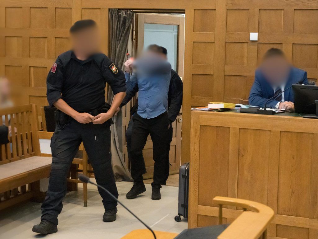 Nach Drogenrazzia: Weiterer Rocker vor Gericht