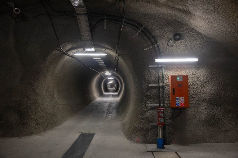 Zwischen Tunnelbürste und Notfallnische: Hinter den Kulissen im Achraintunnel