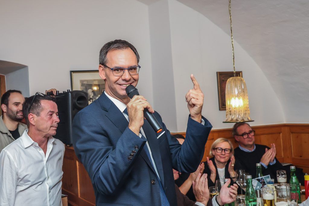 ÖVP: Historischer Verlust, aber Nummer eins