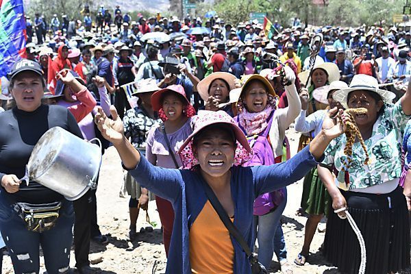 Bolivien: Zusammenstöße von Polizei und Morales-Anhängern