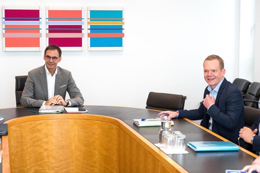 Nächster Halt, next Stop: Regierungsverhandlung
