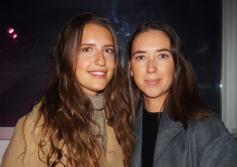 Hirschelds go to Izmir