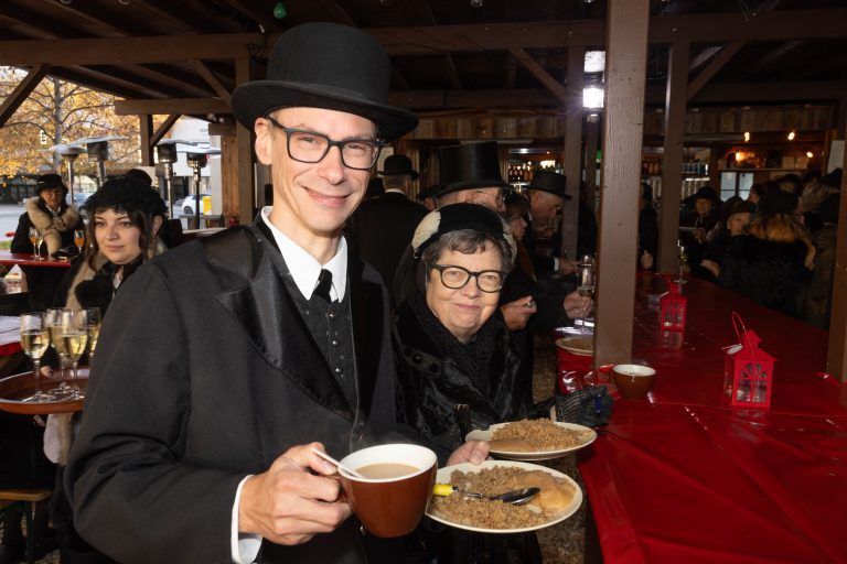 Von Fuchspelz bis Riebel: Martinimarkt lockte Gäste von nah und fern