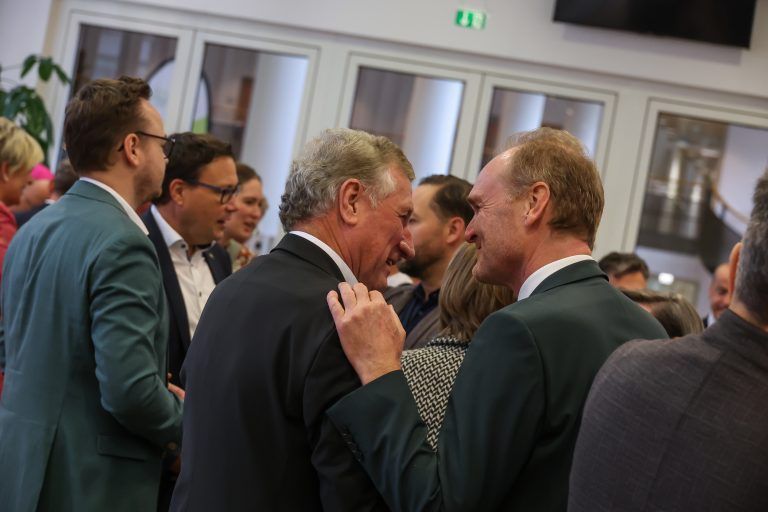 Konstituierende Sitzung des Landtages, Fotos der ersten Landtagssitzung in der neuen Legislaturperiode